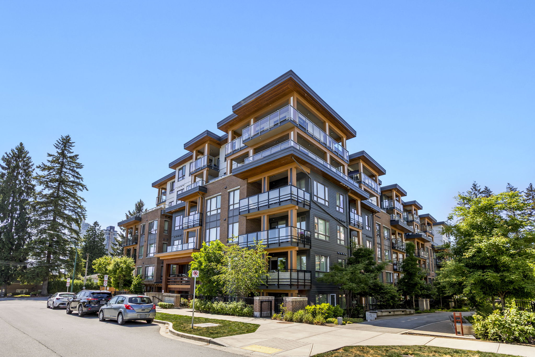 Zada Group market analysis and strategic pricing for Port Moody and Tri-Cities sellers